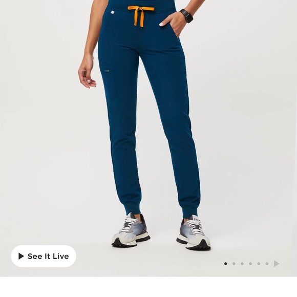 Figs jogger scrubs - Picture 2 of 3